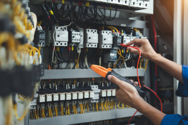 Best Electrical Troubleshooting Services  in Cedar Falls, IA